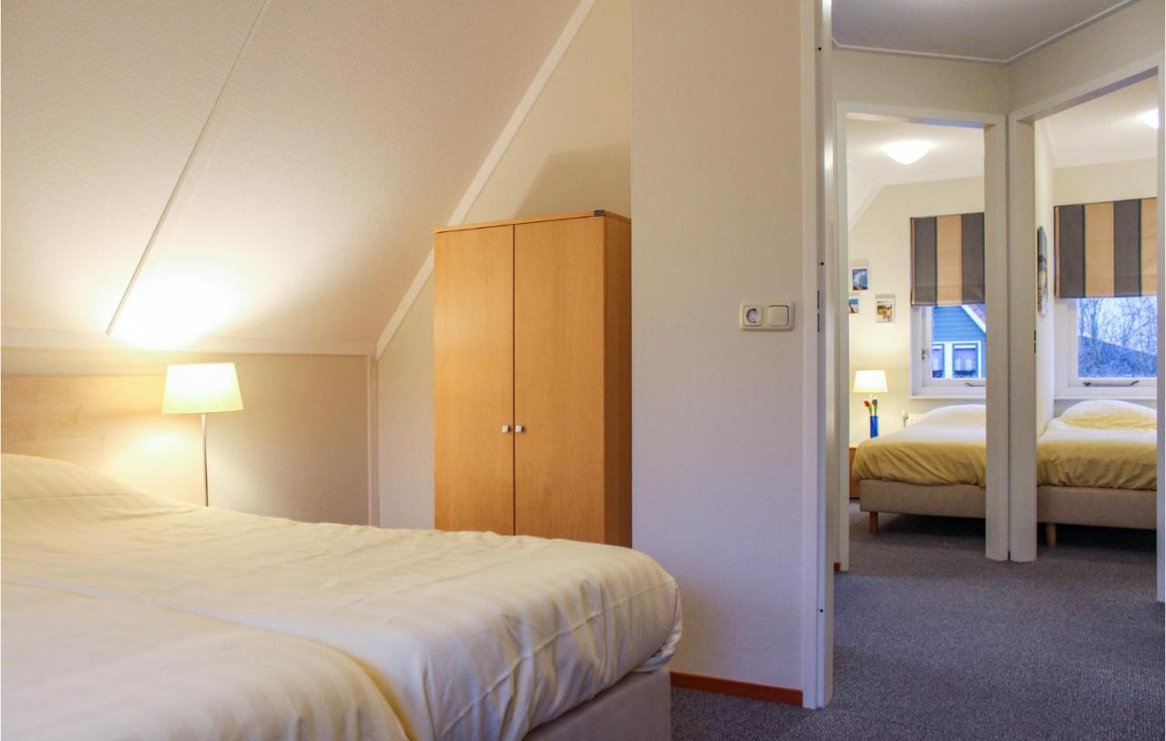 3 Bedroom Lovely Home In Zonnemaire エクステリア 写真