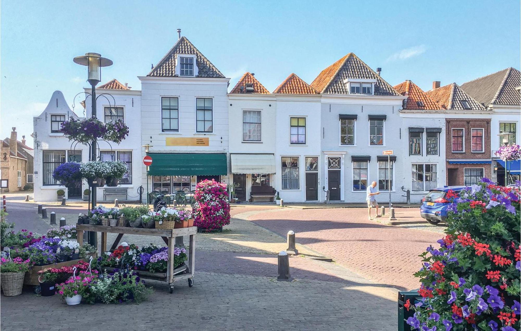 3 Bedroom Lovely Home In Zonnemaire エクステリア 写真