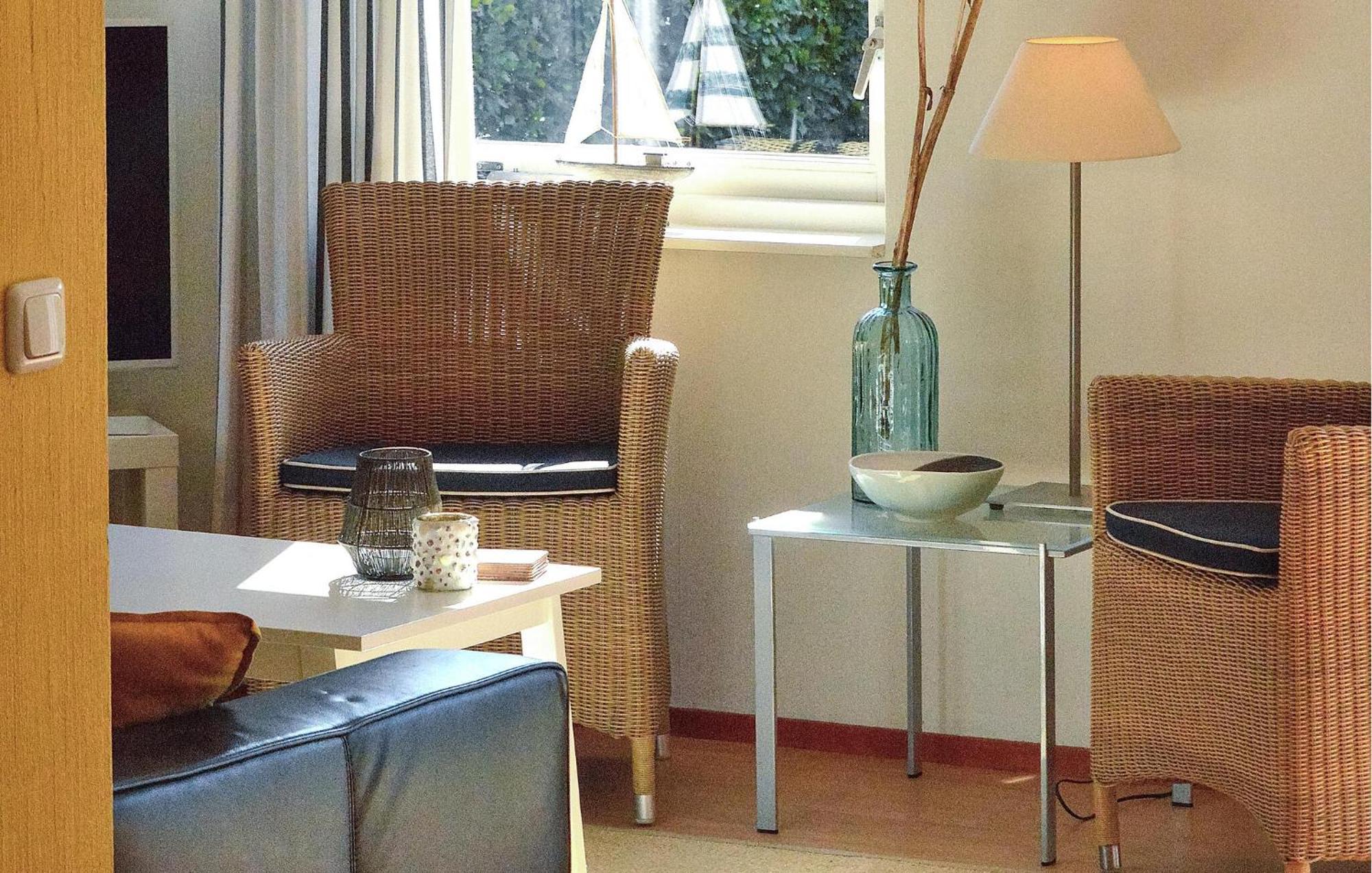 3 Bedroom Lovely Home In Zonnemaire エクステリア 写真
