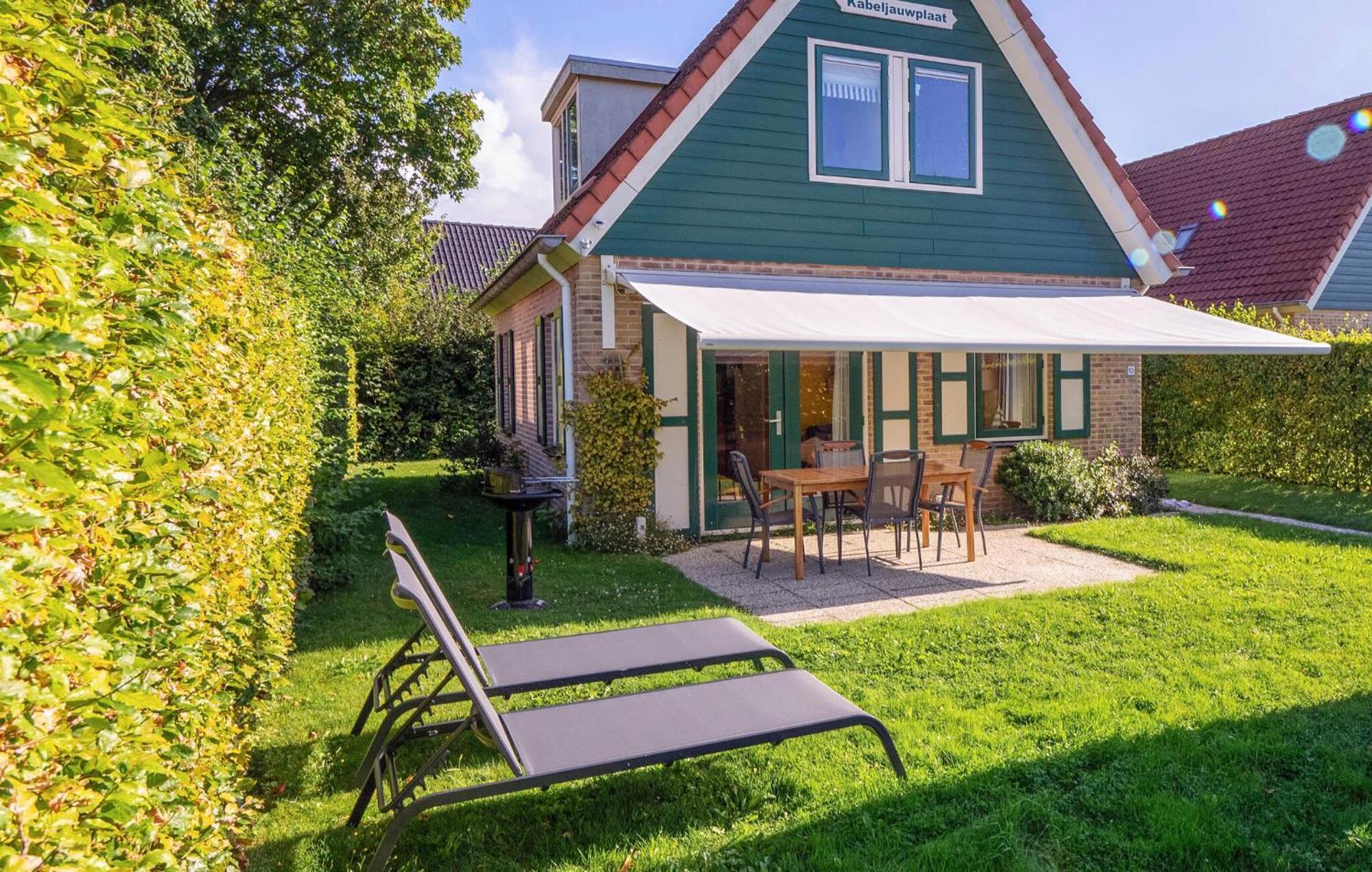 3 Bedroom Lovely Home In Zonnemaire エクステリア 写真