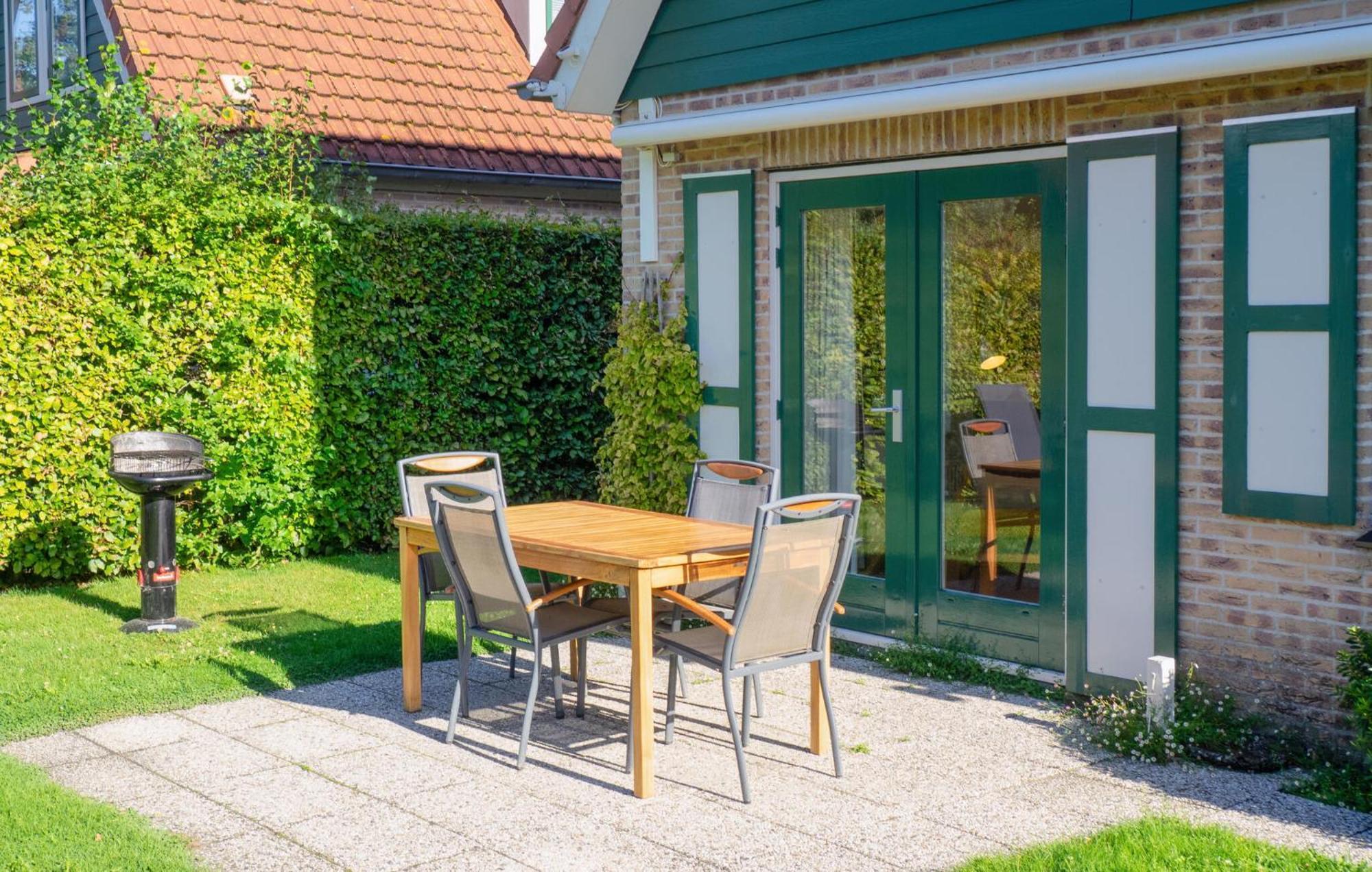 3 Bedroom Lovely Home In Zonnemaire エクステリア 写真